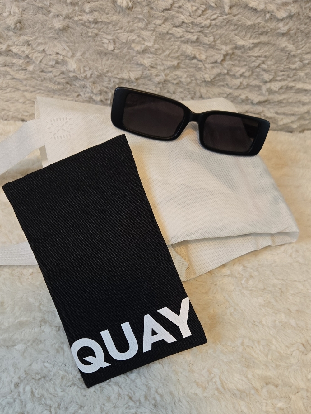 Quay Australia Black Rectangular Sunglasses with Dark Lenses
